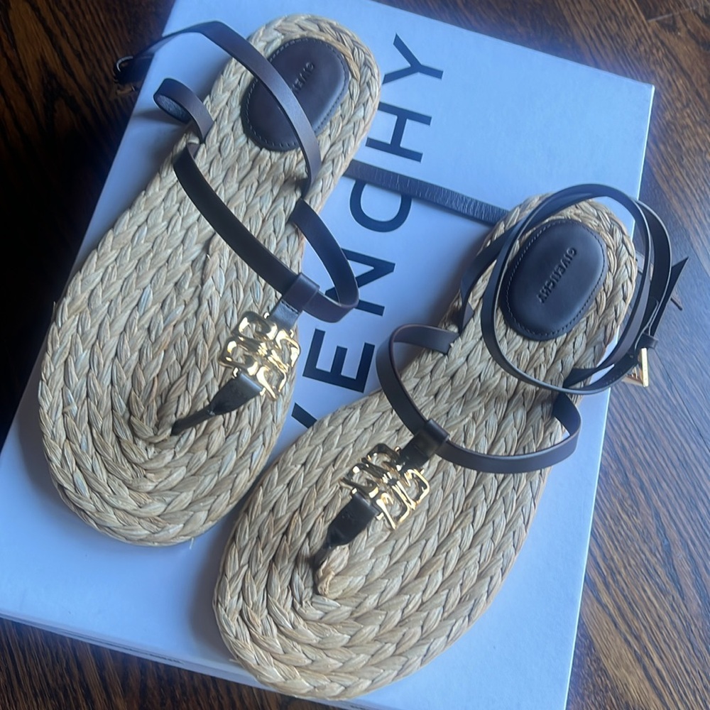 Givenchy sandals 37